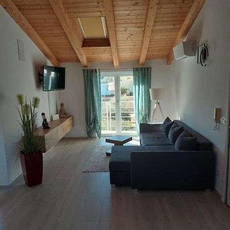 Apartment Julia Funtana Exteriör bild